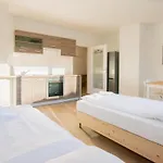 T&k - - 22 Min Messe Dus & Airport Dus *