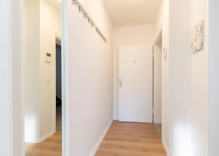 T&k - - 22 Min Messe Dus & Airport Dus 크레펠트