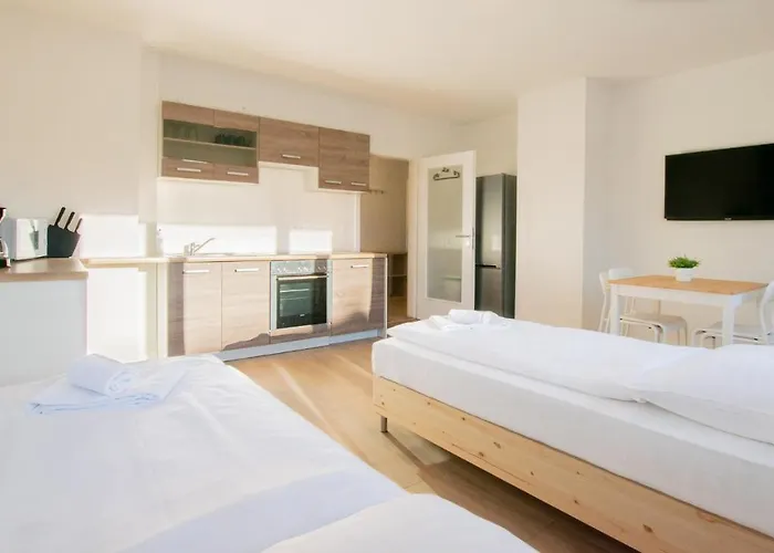 T&k - - 22 Min Messe Dus & Airport Dus *