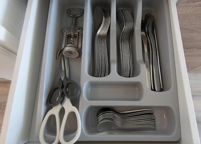 T&k - - 22 Min Messe Dus & Airport Dus Κρέφελντ