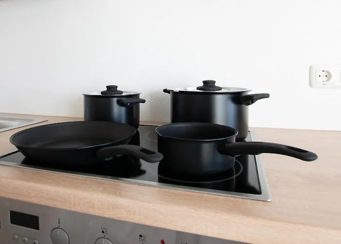 T&k - - 22 Min Messe Dus & Airport Dus Κρέφελντ